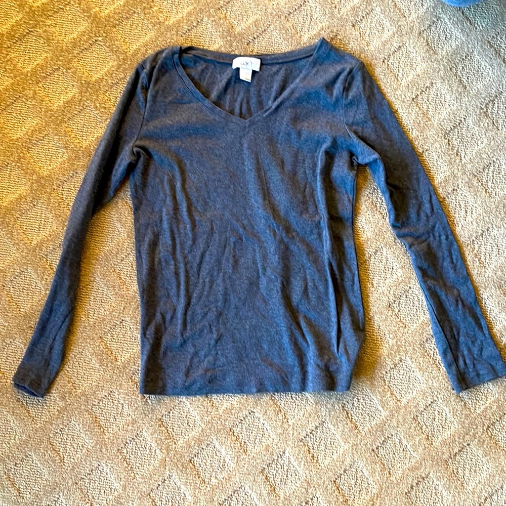 Anne Taylor Loft Long sleeve V-neck 100% Grey T-Shirt S